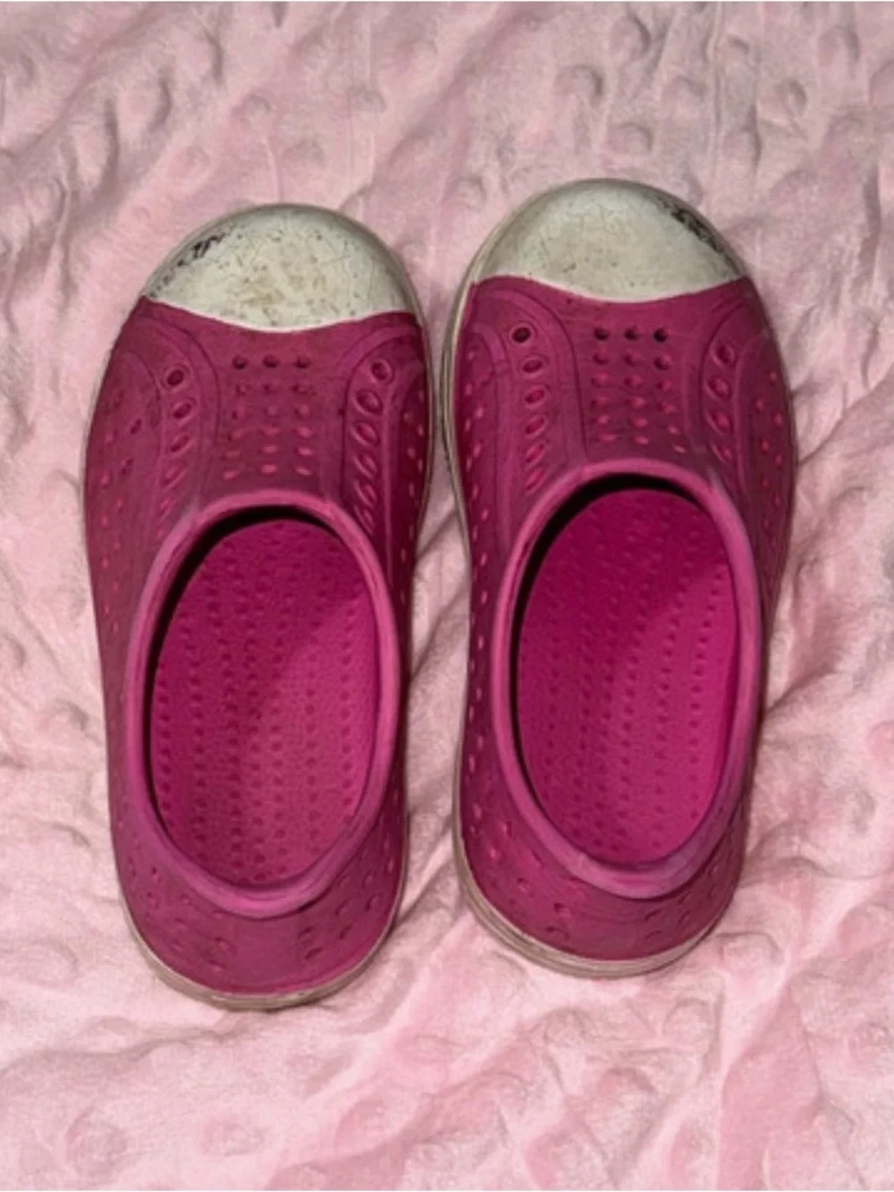 Kids Slip-On Water-Friendly Shoes in Pink